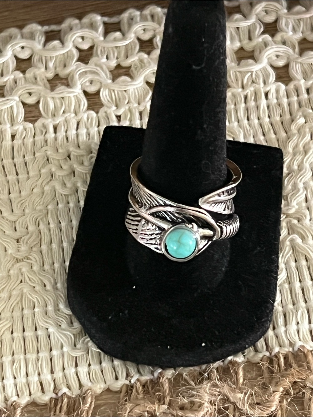 Silver  fashion Ring with Turquoise Stone size 7. 30p3